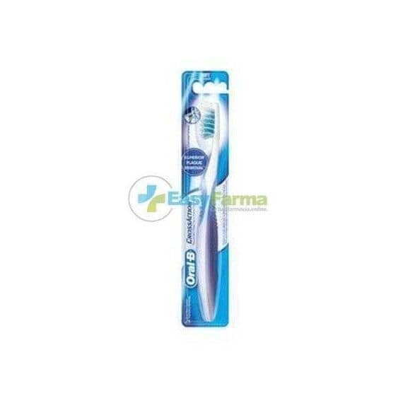 Oral B Spazzolino Crossaction Antiplacca 35 Medio | Acquista Online su Farmaclick