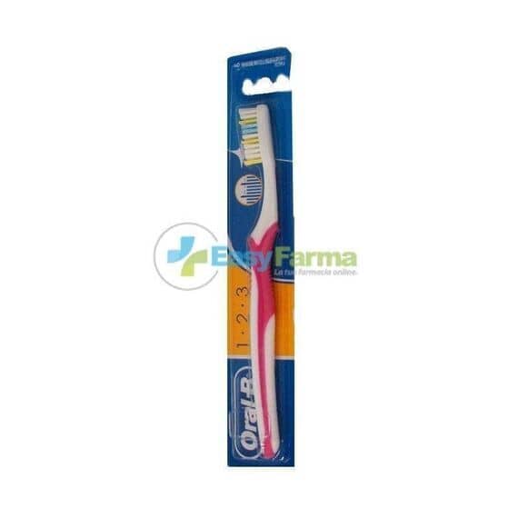 Oral B 1 2 3 Maxi Fresh Setole Medie | Acquista Online su Farmaclick